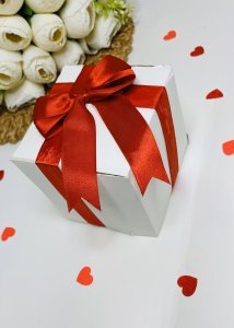 Photo Cube Explosive Gift Box, Birthday Anniversary and Valentine Gift Box Any Occasion