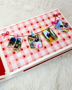 Personalised Scrapbook Album Couples Memory Book Gifts for Him Valentine's Anniversary Wedding Birthday Photo Album Couples Scrapbook Creative Surprising Gift for Anyone (Multicoloured)