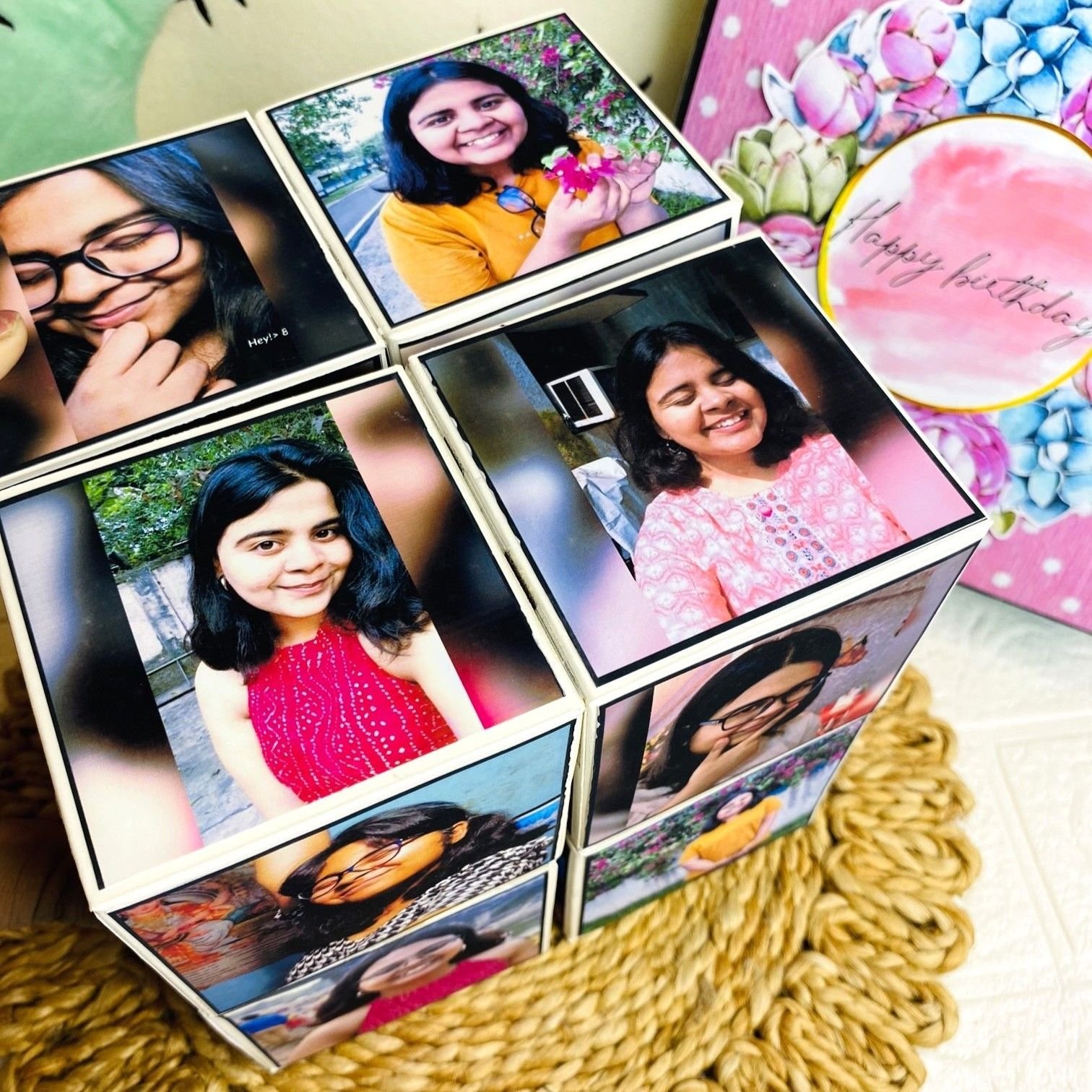 Personalized Flipping Photo Cube – Unique Rotating Memory Cube Gift for Birthday & Special Occasions