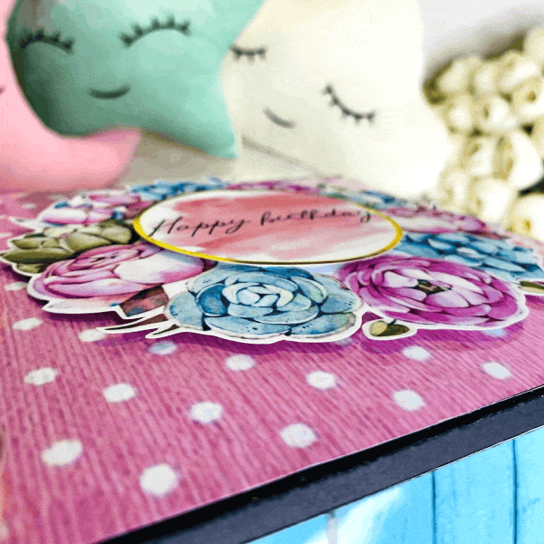 Personalized Flipping Photo Cube – Unique Rotating Memory Cube Gift for Birthday & Special Occasions